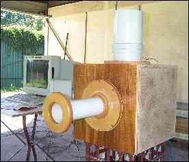 TPhoto of test speaker with standard port